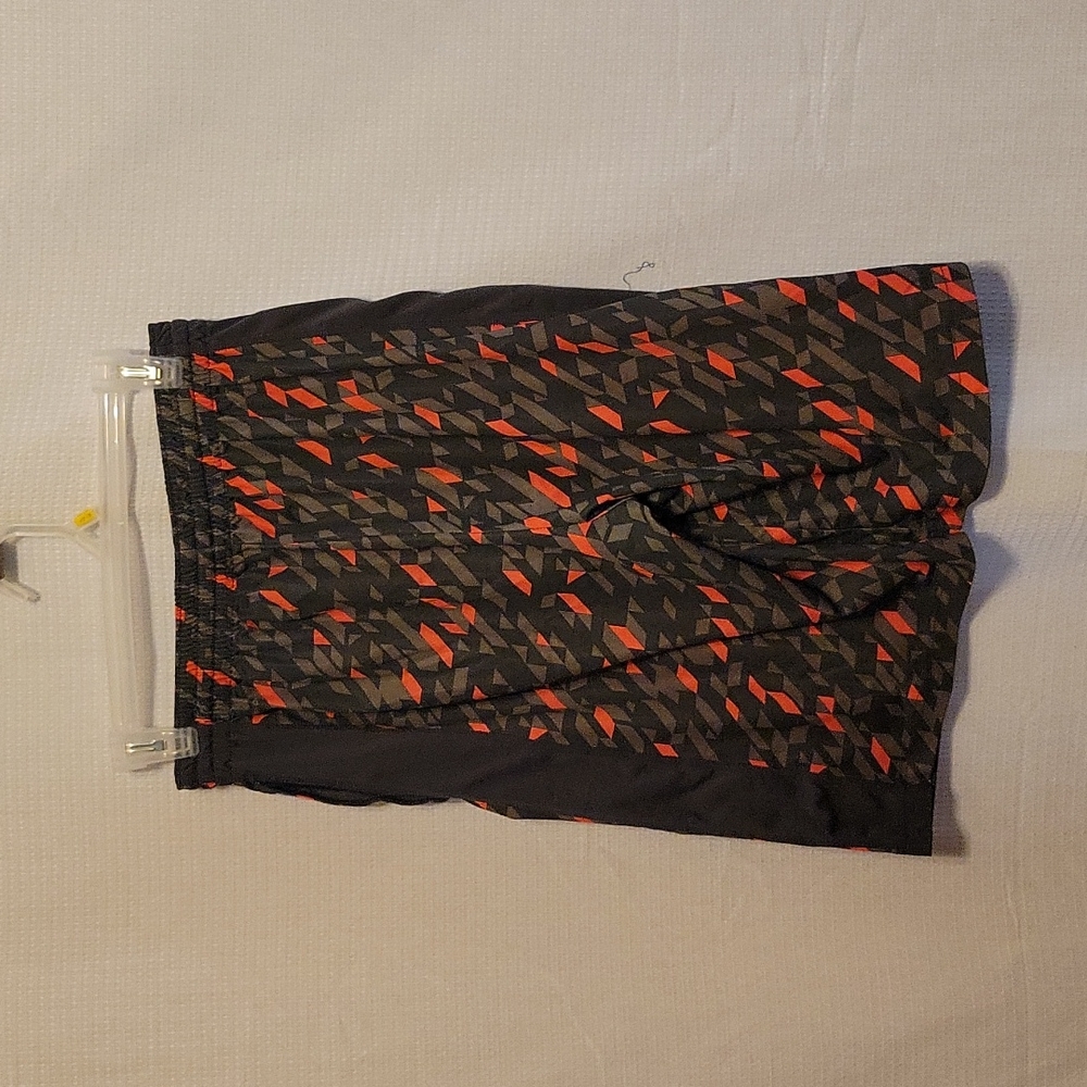 Xersion Quick-Dri Shorts - Picture 2 of 3